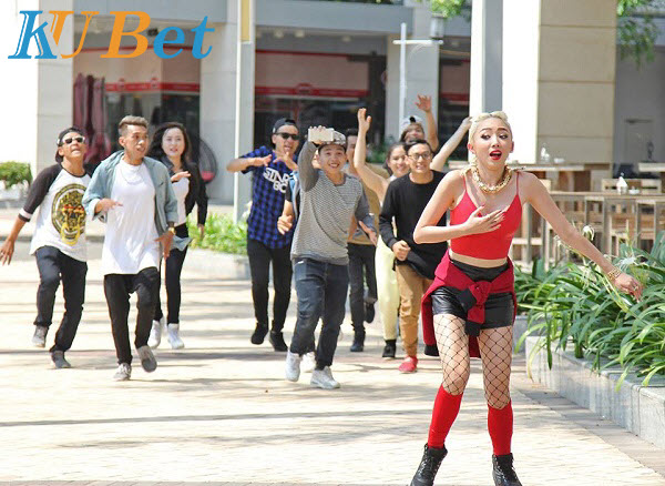 Giấc mơ bị đuổi bắt