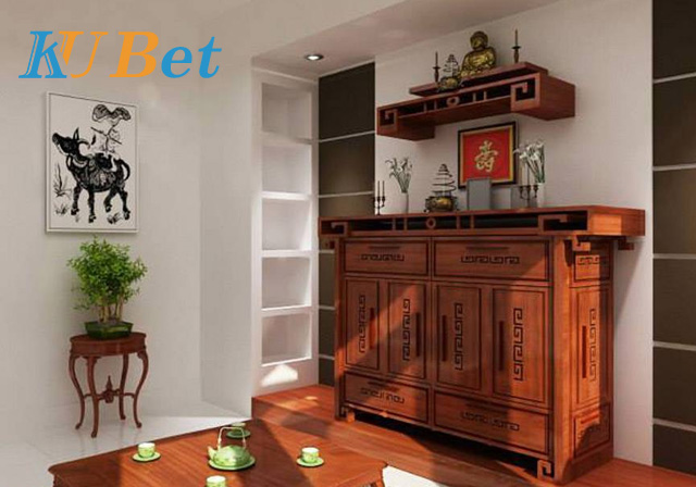 Hướng bàn thờ theo tuổi