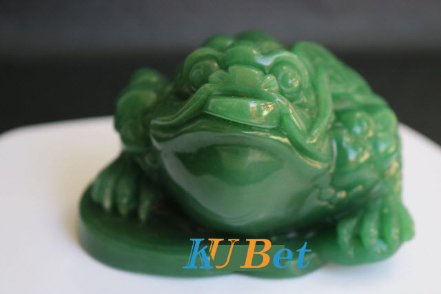 Chỗ tối đặt cóc sẽ hái ra tiền