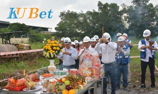 Nghi thức địa phương treo gương ma thuật tám mặt