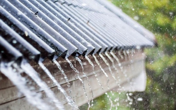 Giấc mơ về những ngôi nhà bị dột