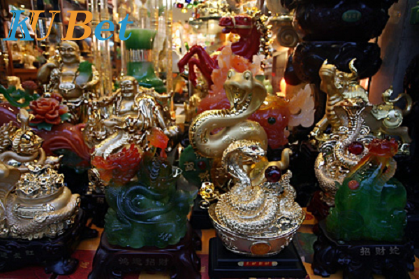 Bôi đen biển số xe xấu bằng Phong thủy