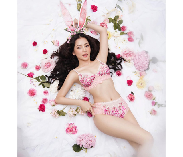 anh nong hot girl chi pu khong che - Không thể rời mắt trong mọi bức ảnh Chi Pu mặc bikini sexy, gợi cảm