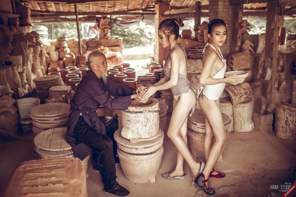 Hình bóng của Lão Hạc và hai Thôn nữ