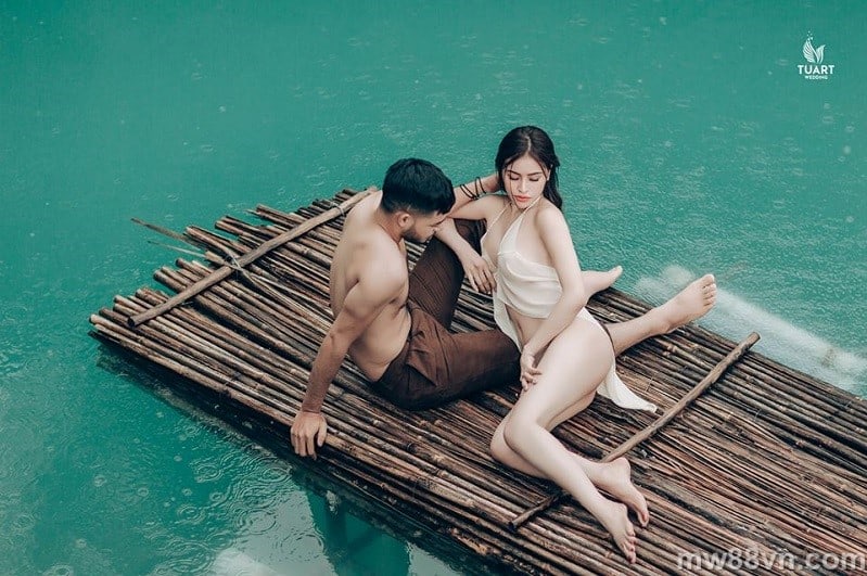 Trọn bộ ảnh nóng 100% của Thư Dung Dalat xuất sắc của Á Hậu