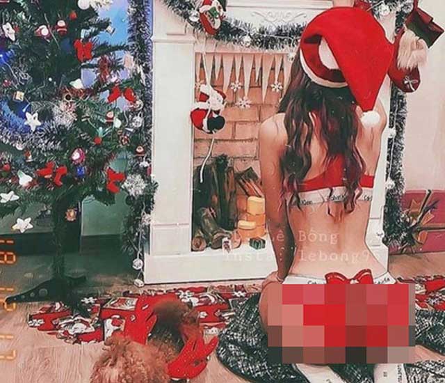 le bong sexy hoa than thành ba gia noel - Noel vừa rồi, cô nàng còn bạo dạn hóa thân thành bà giả Noel đầy sexy