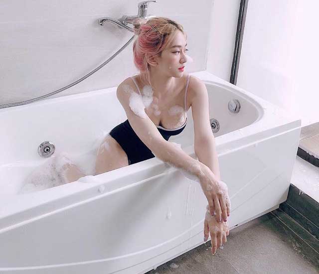 lo anh nhay cam khi le bong tam