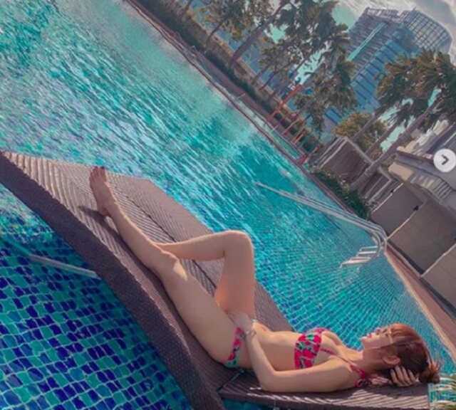 ca si minh hang - Thời gian qua, Minh Hằng trở lại sàn diễn khi tham gia một số sự kiện thời trang lớn. Dù kĩ năng catwalk còn nhiều hạn chế, nhưng cô luôn thể hiện mình là người có đam mê và sự tự tin.