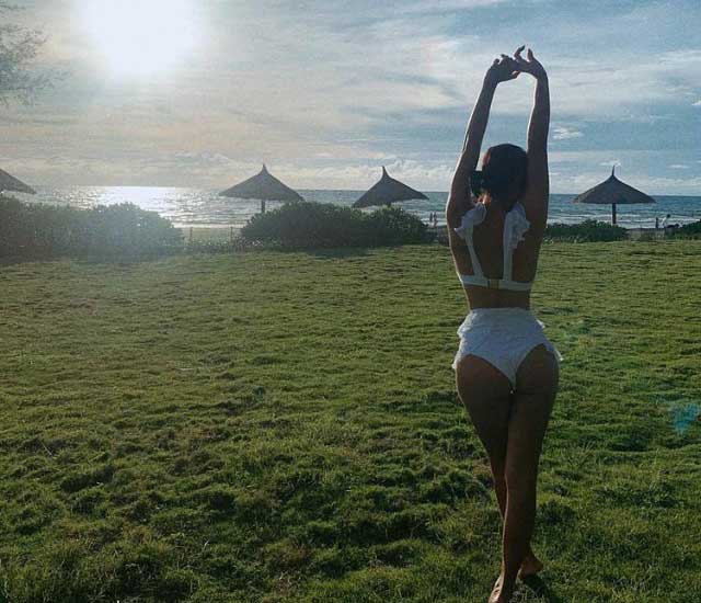 van mai huong hinh sex - Văn Mai Hương siêu vòng 3