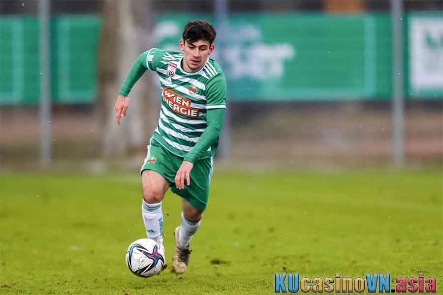 cầu thủ Yusuf Demir