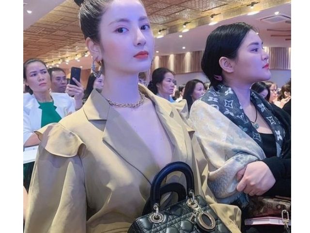 bạn gái mới sang chảnh của Quang Hải