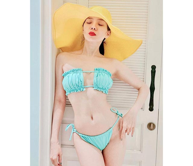 Lệ Quyên sexy bikini