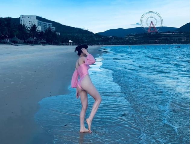 Chu Thanh Huyền bikini