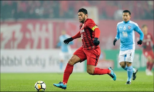 tiền đạo bóng đá Hulk