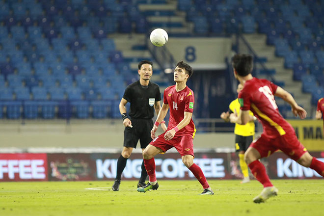 Hoàng Đức trong trận việt nam vs malaysia