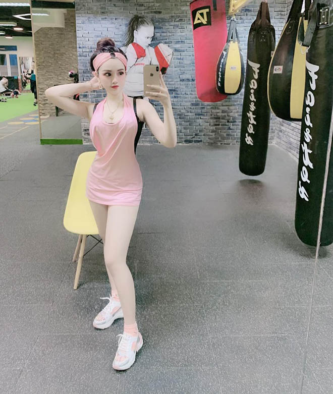 thể thao đầy phong cách của cô ấy