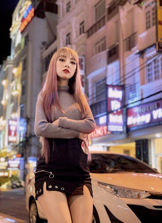 tiktoker tường vi angle