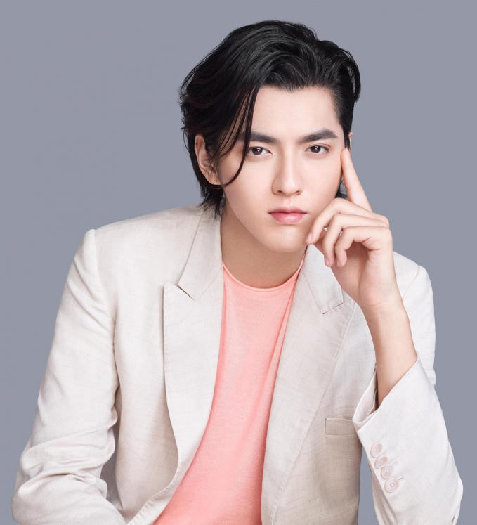 Ngô Diệp Phạm là gương mặt sáng giá trong sự nghiệp ca hát, diễn xuất và thời trang.