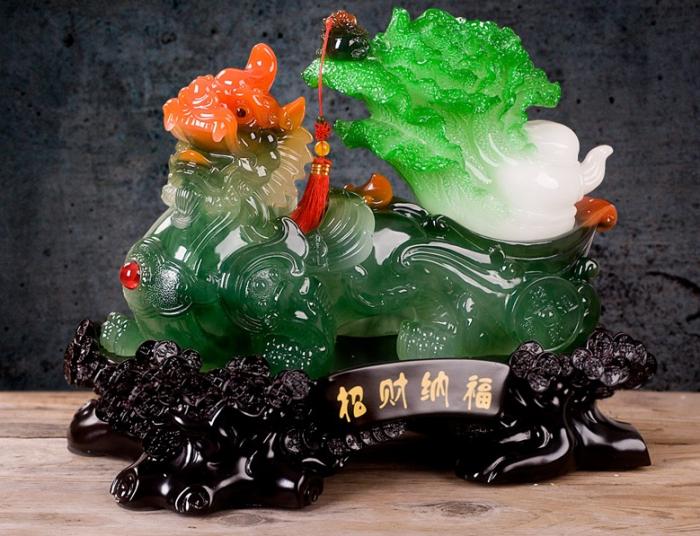 Cách đặt Tỳ Hưu trên bàn thờ Thần Tài có thể mang lại nhiều tài lộc 68016925