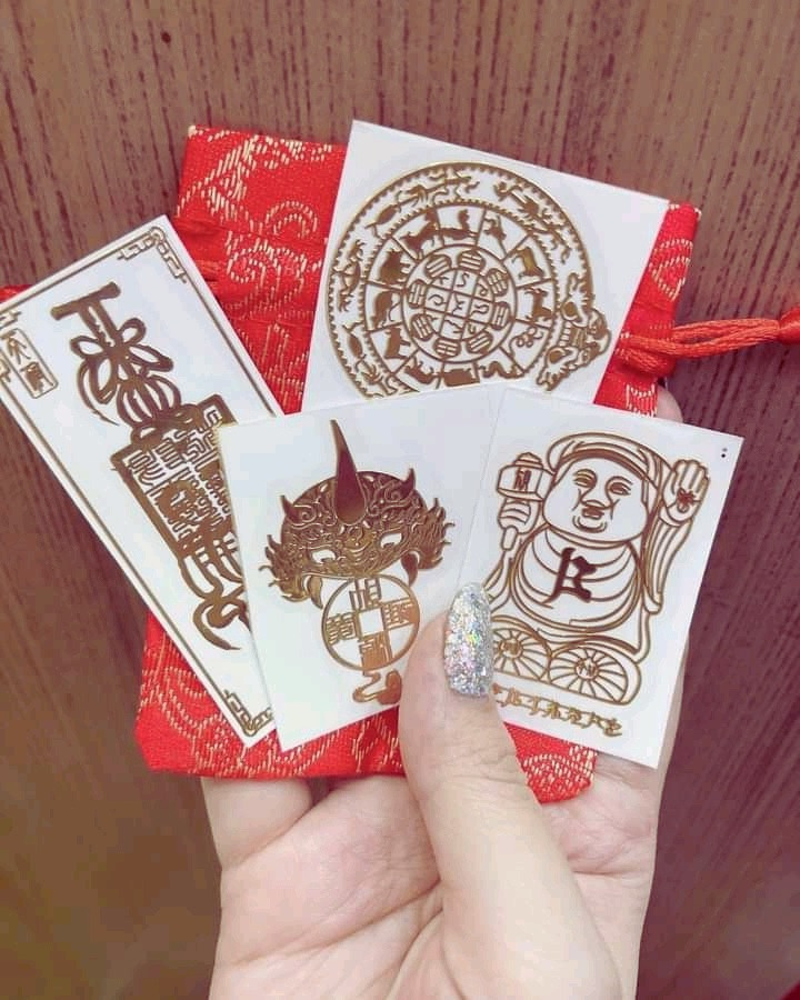 Sự hào nhoáng trong kinh doanh là gì? Sức quyến rũ kinh doanh nổi tiếng thế giới