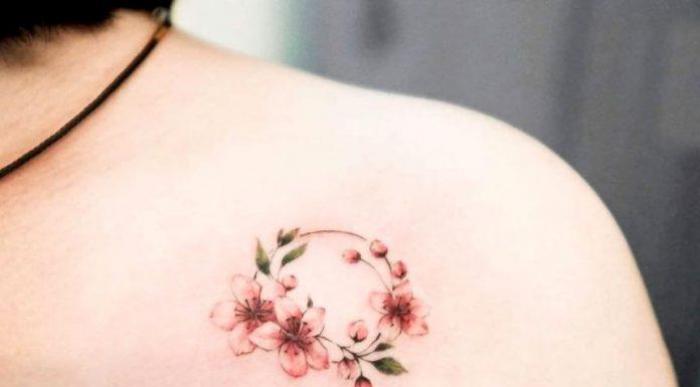 Tổng Hợp 35+ Hình Xăm Nhỏ Ý Nghĩa, Cá Tính Và Quyến Rũ 