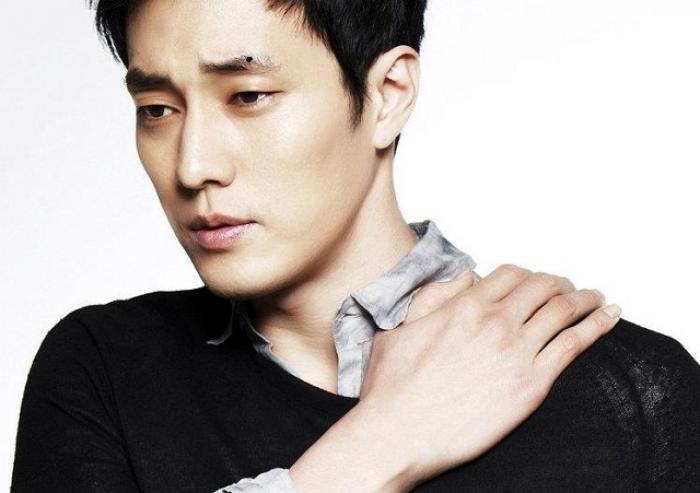 Tiết lộ vị trí nốt ruồi nên tẩy trên mặt đàn ông