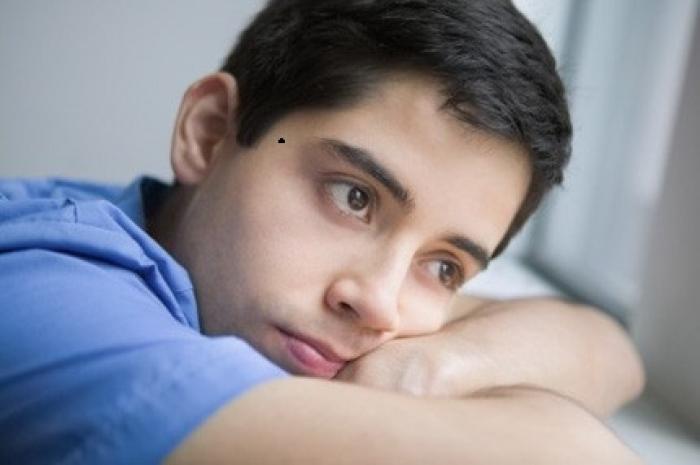 Tiết lộ ý nghĩa nốt ruồi trên thái dương