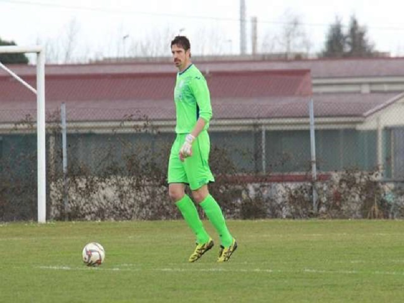 Cầu thủ cao nhất Paolo Acerbis khiến bạn phải suy nghĩ