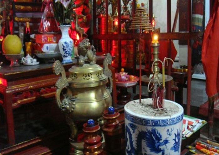 Những điều kiêng kỵ mà ai cũng nên biết khi dọn bàn thờ