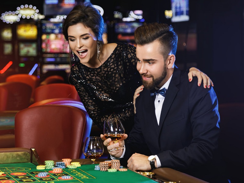 Đánh bạc với một con sói và một con cừu được coi là như thế nào?