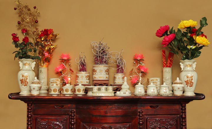 Người tuổi Mão đặt bàn thờ hướng nào để tài lộc?