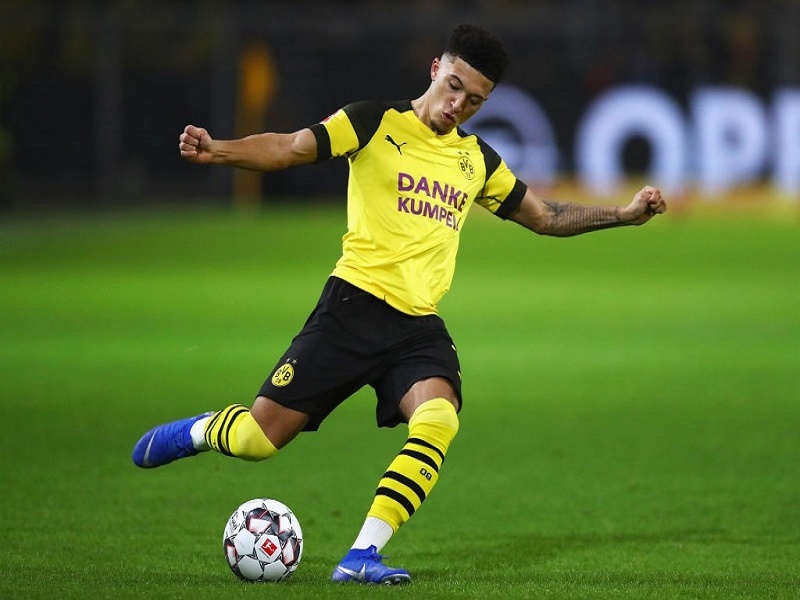 Jadon Sancho, sinh năm 2000, hứa hẹn tiềm năng lớn