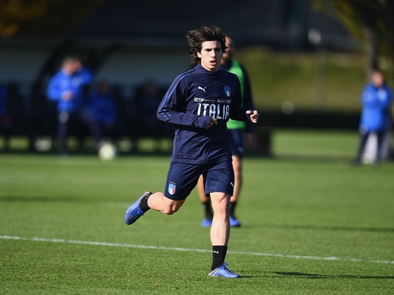 Sandro Tonali, sinh năm 2000, hứa hẹn nhiều tiềm năng