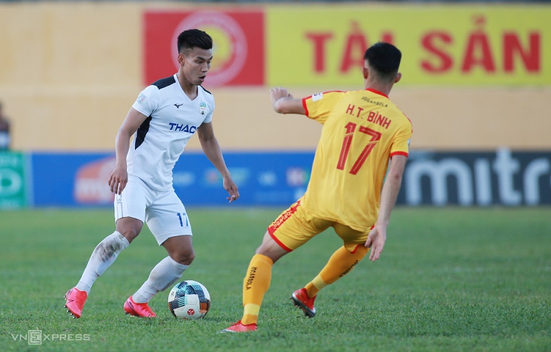 Người chơi Wang Tang "Trai đẹp" làng bóng đá việt nam