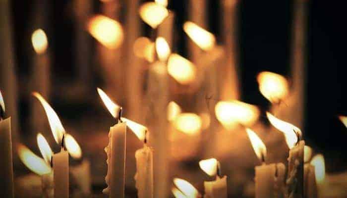 Bật mí cách làm bùa yêu bằng nến hiệu quả 100% 