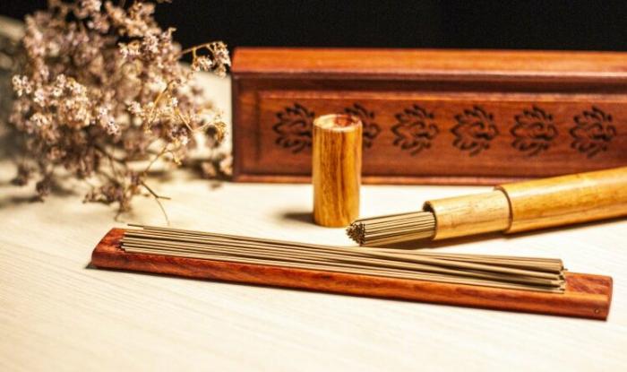 Hương nguyên chất là gì? Tiêu chuẩn đánh giá nhang sạch như thế nào? 725298851