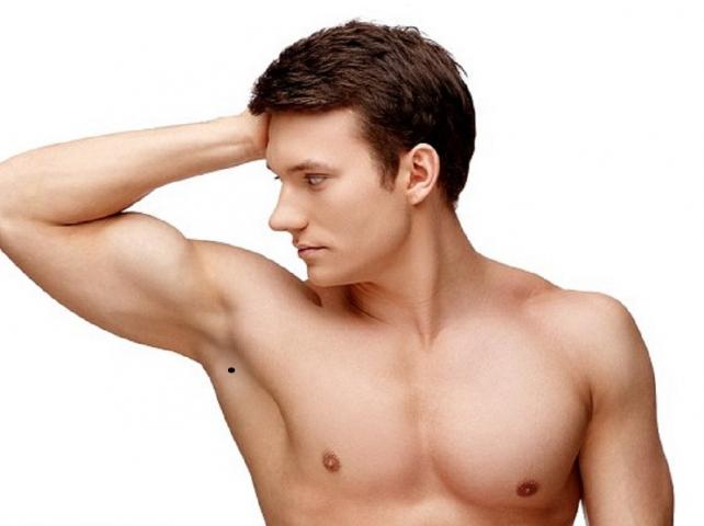 Tiết lộ ý nghĩa nốt ruồi dưới cánh tay