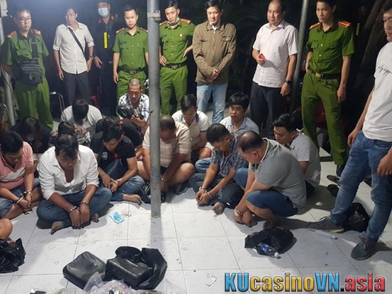 Liên tiếp bắt quả tang 2 cơ sở đánh bạc