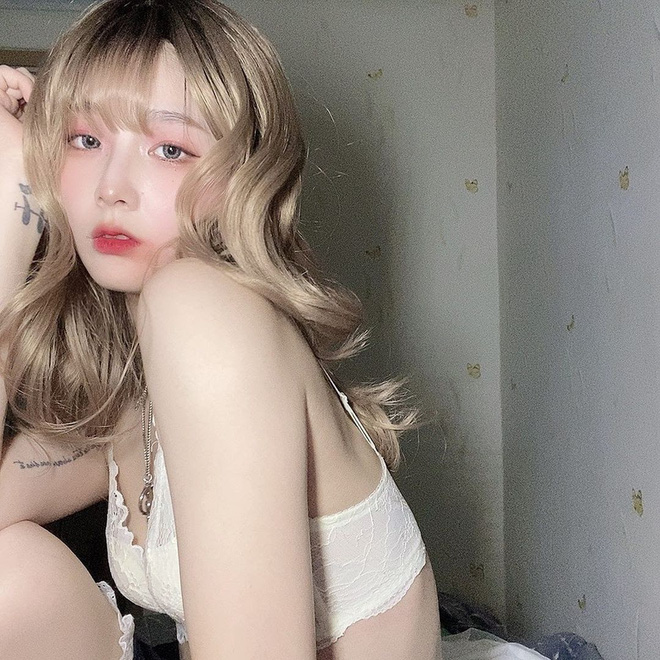 Nữ hoàng streamer Ali khoe loạt ảnh nóng bỏng