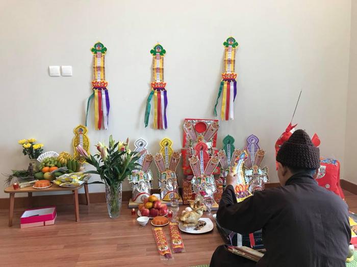 Bạn có cần bàn thờ để nhập trạch không? Ghi chú cho buổi lễ gia nhập