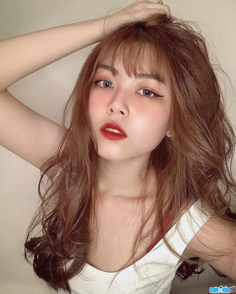 Bỏng mắt với bộ ảnh nóng bỏng của Nguyễn Huyin Mai Thi