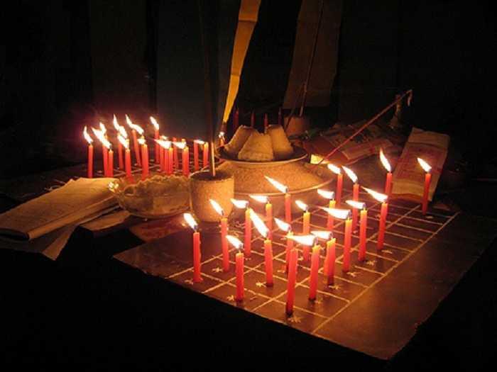 Làm thế nào để thờ Bai Xing?