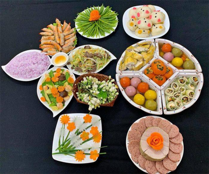 Cách bày mâm cỗ giao thừa ngoài trời 2097867663