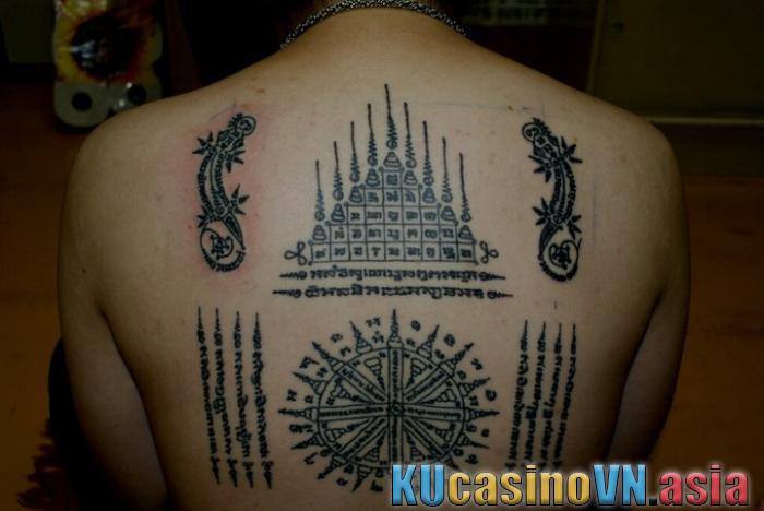 hình xăm bùa Thái Lan