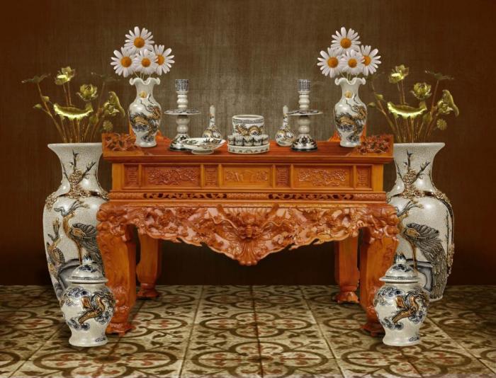 Người tuổi gà đặt bàn thờ hướng nào theo phong thủy