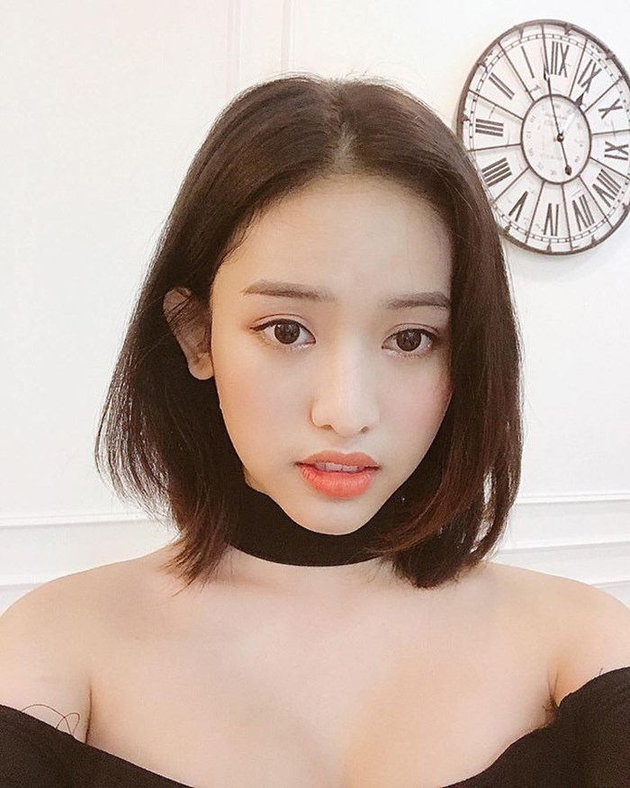 Thúy Vi tung ảnh bikini sexy sau ảnh chụp lén gây 'tá hỏa'