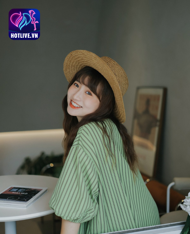 Blue Fatty hotlive Khám phá sức hấp dẫn của ứng dụng Hotlive.vn: Blue Fatty - nền tảng giải trí mới năng động 6 5 hay nhất - HotLive anh béo xanh hotlive